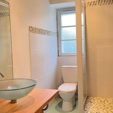 Apartment De Prestige Pour 4/6 Pers - Centre-ville Avec Rangements Et Local A - Fr-1-234-301